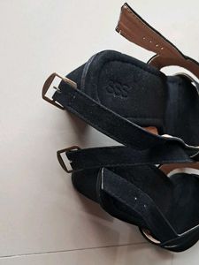 Black Block Heel Sandal ( NO BOX )