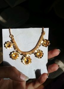 ₹30 Off If Bought In Cash {Golden Necklace ❤️👀}