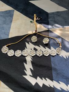 Elegant Kundan Jewelry Set