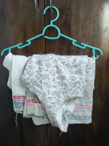 Floral Print Kurta with Pants