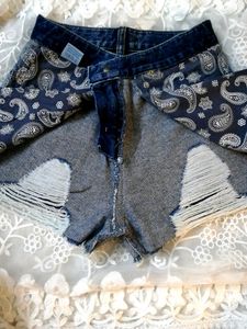Demin Short