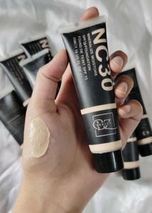 NC30 Mineralize Moisture Foundation set of 3 pcs