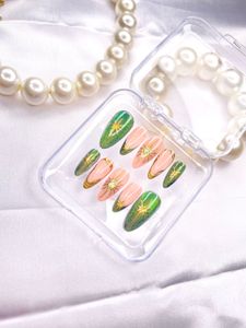 Press-On Nail Set