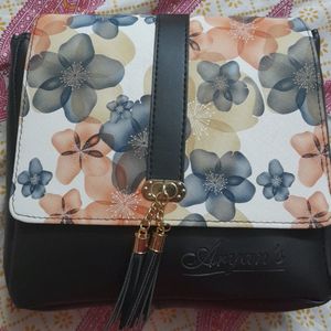 Pretty Fashionable Black Sling Bag . Can Easily Contain Mobile Phone, Small Water Bottle And Makeup Etc