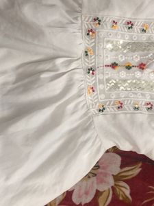 Elegant White Kurti frok