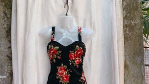 161212. Floral Mini Dress