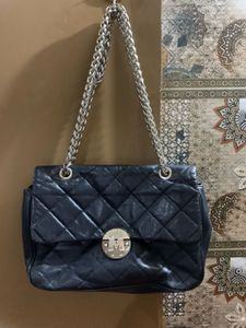 *Price Drop* Metrocity Og Leather Sling