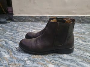 Brown Leather Chelsea Boots