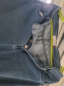 Frayed Hem Jeans