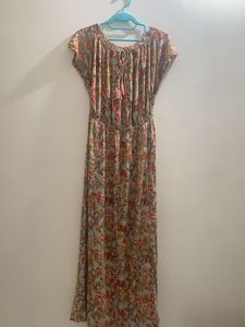 FLORAL MAXI DRESS WITH SIDE SLITS
