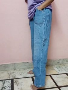 Light Wash Denim Jeans - Relaxed Fit