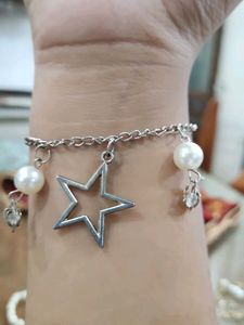 ✨️Star Charm Bracelet with a free Gift.✨️