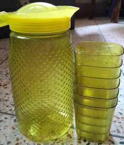 Design Mustard Yellow Jug With 6 Glasses