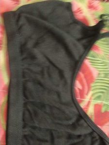 Black non padded bra