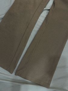 Brown- flared leggings