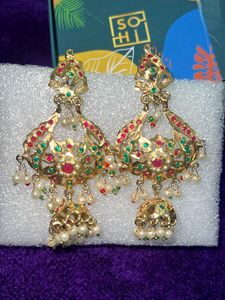 Elegant Gold Jhumka Earrings
