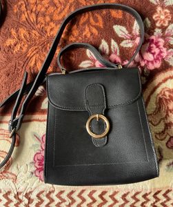 Black Mini Sling Bag From Usupso
