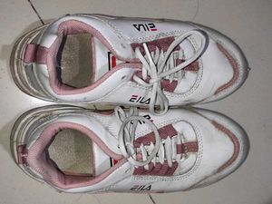 Sports Shoes | White Sneakers