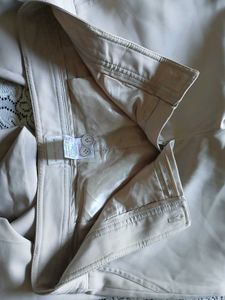 Olivia Lauren Beige Trousers, Size 34