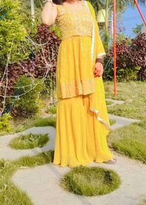 Best Haldi Outfit Here🎁🎀