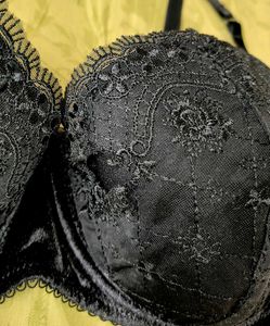 SMART &amp; SEXY Elegant Black Bra