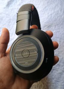 Plantronics Backbeat Pro Voyager Poly V8200 Series