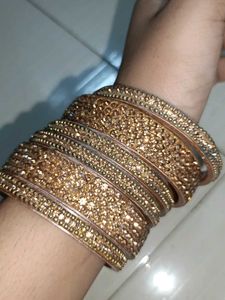 Sparkling Gold Bangle Set