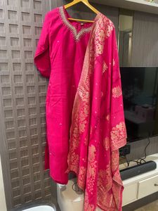 Pink Kurta Set & Dupatta
