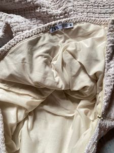 🦢ZARA Textured White Knit Skirt🤍