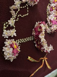 Floral Jewellery Set