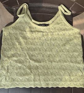 Green Knit crop Top 🧶