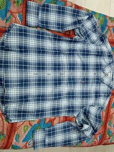 A Good Mens Checked Levis Shirt