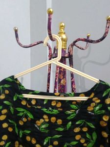 Korean Top
