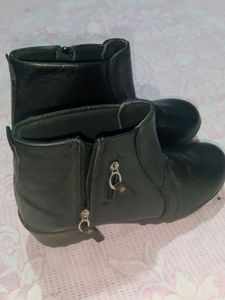 Black Boot For Women
