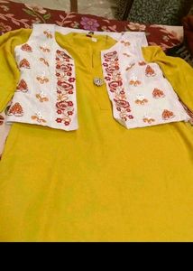Women Kurta With Half Jacket