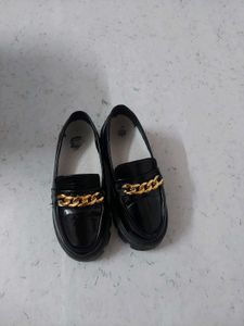 Chunky Chain Loafers