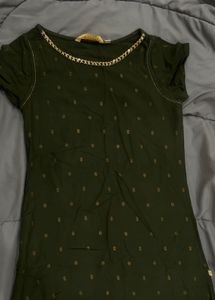 Avaasa Olive Green Kurthi