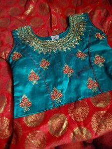 Girls&#39; Traditional Indian Dress