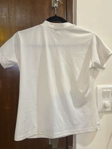 White T-shirt (L)