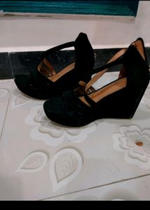 Black Wedges 👠