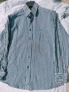 Striped Men&#39;s Shirt