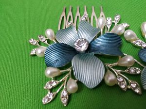 Blue Coloured Hair Assessieries with Pearls an