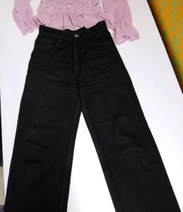 Black Jeans Clearing The Stock