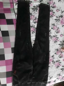 Black Skinny Jeans