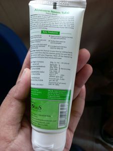 Globus Naturals Aloevera Neem Facewash