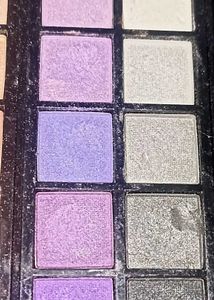 50 Eyeshadow 10 Lip glosses 5 Blushes