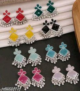 Catalog Name:*Essential Earrings & Studs*Base Meta