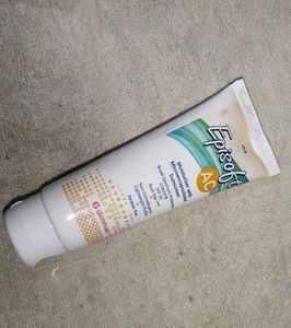 Episoft AC Moisturizer SPF 30
