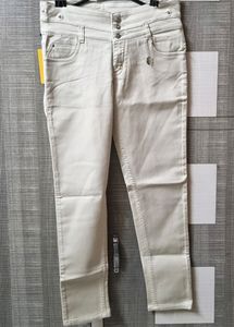 Tapered Fit Mid Rise Jeans
