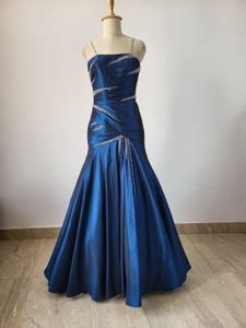 Sexy Sleeveless Mermaid Satin Long Prom